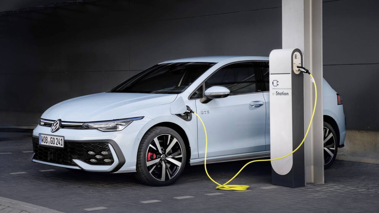 volkswagen_golf_gte