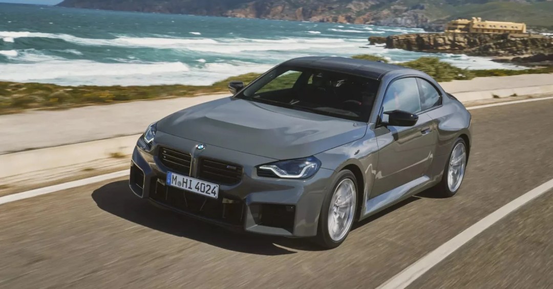 BMW M2 2025 mantém câmbio manual e tem ‘remap’ de fábrica