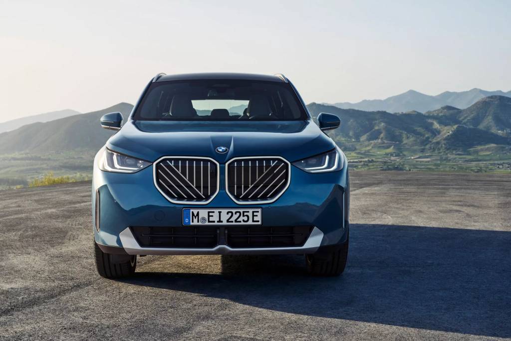 Novo BMW X3 ganha frente polêmica e agora só vem com tração integral