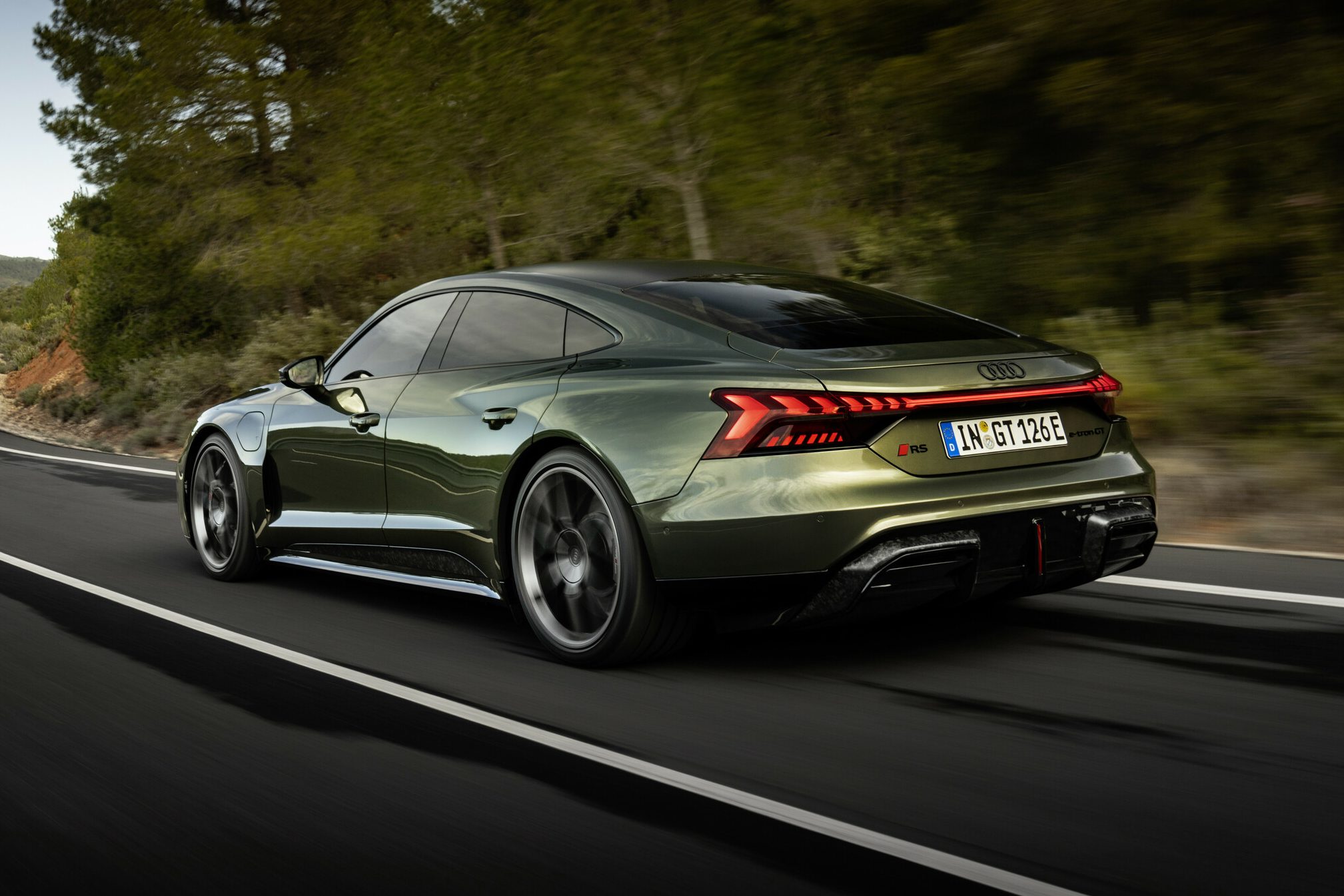 O que muda no Audi RS e-tron GT Performance, elétrico de 925 cv e R$ 1,3 milhão