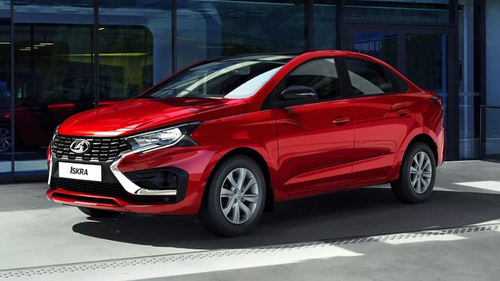 Sedã Iskra é primeiro novo Lada criado após início da guerra