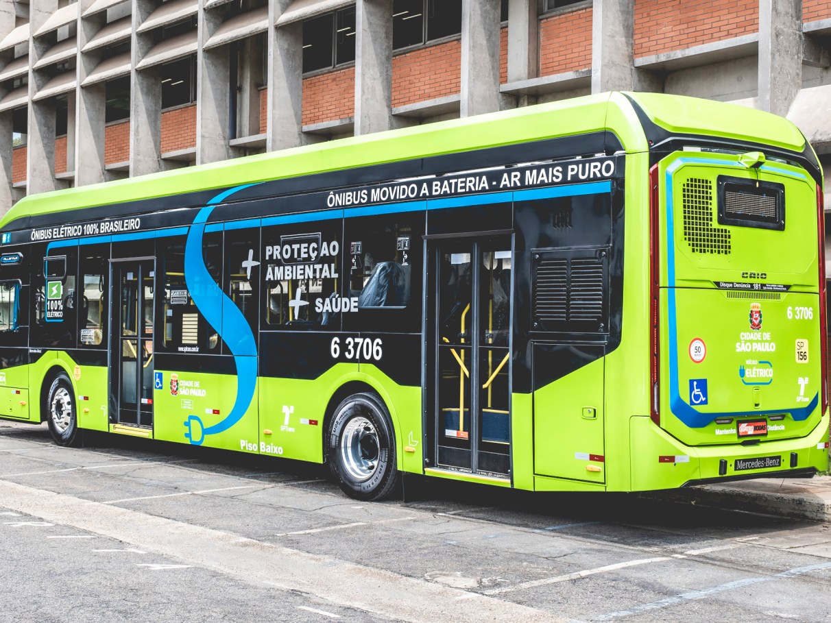 Este elétrico da Mercedes é nacional, cust... | Quatro Rodas