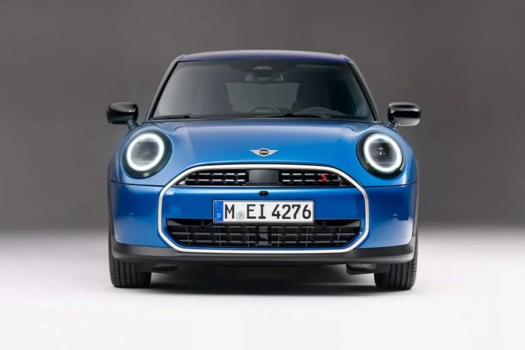 Mini-Cooper-5-Door-4-1536x1024