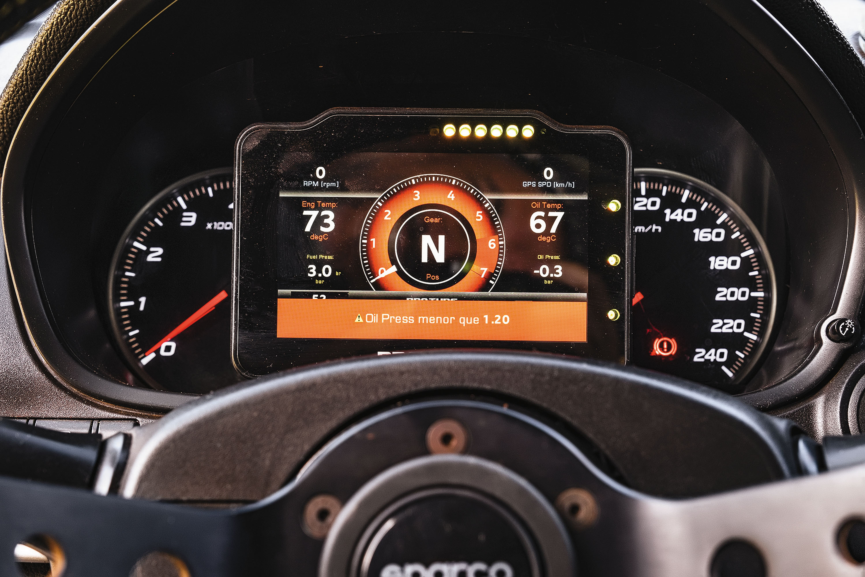 mitsubishi eclipse cross r