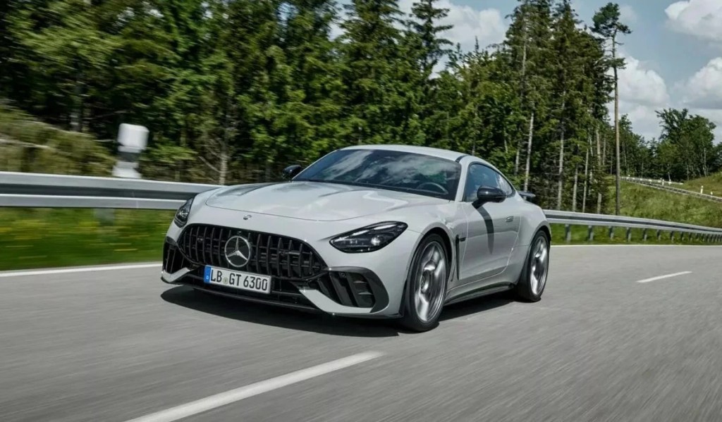 Novo Mercedes-AMG GT 63 Pro tem V8 biturbo atualizado e está mais potente