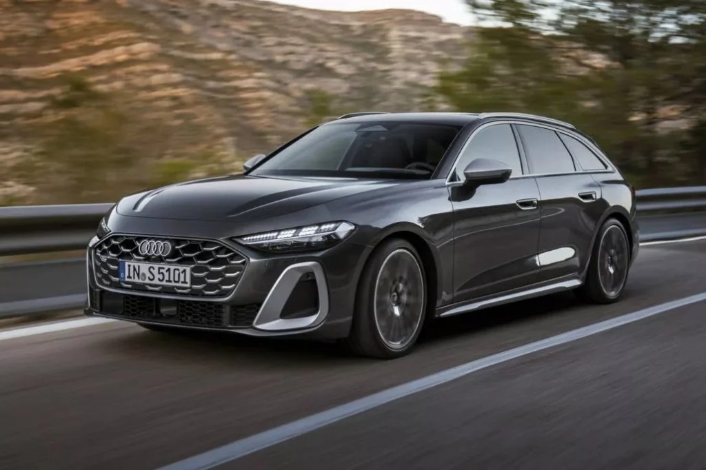 Novo Audi A5 estreia em versões sedã e perua para substituir o A4