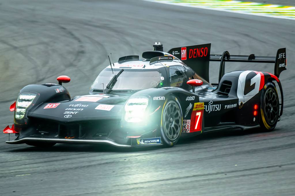 Toyota GR010 – Toyota Gazoo Racing (1) Toyota GR010 - Toyota Gazoo Racing