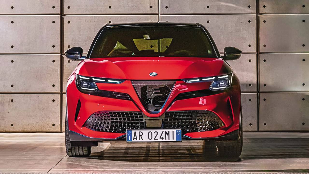 alfa romeo milano elettrica veloce