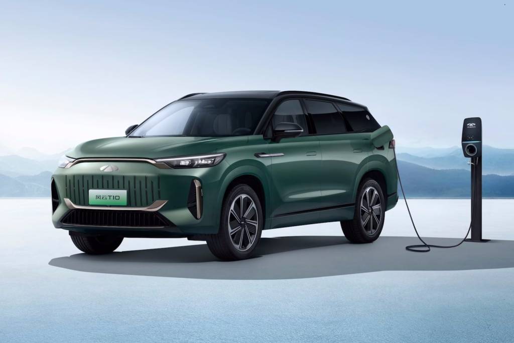 Chery entra no Guinness Book com SUV que roda 2.169 km sem abastecer