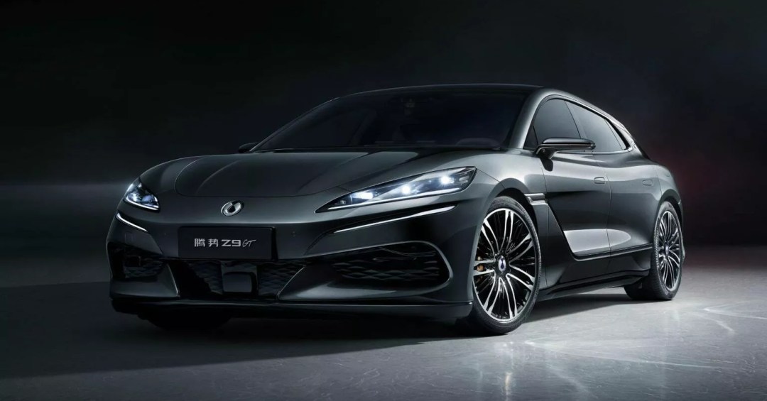 Chefe da BYD diz que seu esportivo é 10 vezes melhor do Porsche e BMW