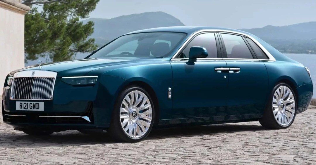 Rolls-Royce atualiza Ghost e deixa o sedã ainda mais luxuoso