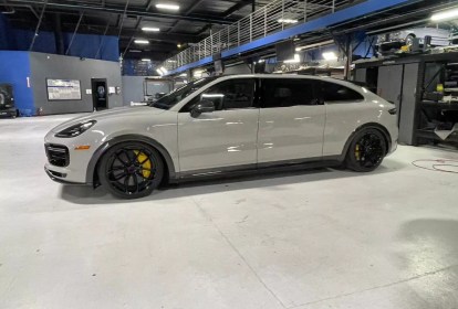 Marck-Suckerberg-Porsche-Cayenne-GT-Minivan-2-1536x1152