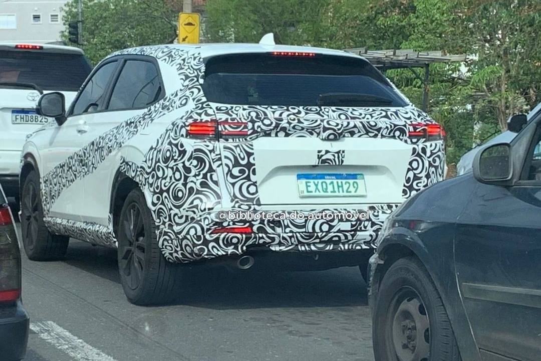 Honda HR-V 2026 em testes