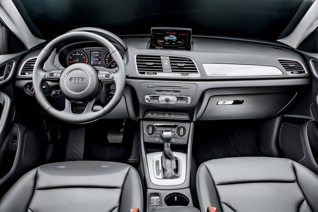 QR 703 CARRO AUDI Q3 03.tif Interior do automóvel Q3 Ambition 2.0, da Audi, testado pela revista Quatro Rodas.