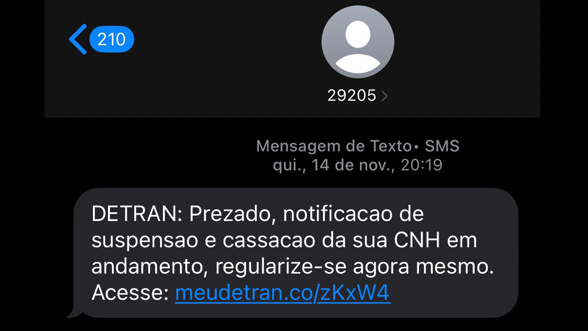 Mensagem avisa sobre falsa cassação da CNH