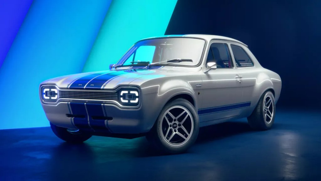 Ford Escort clássico é recriado com motor de 330 cv e vai custar R$ 2 milhões