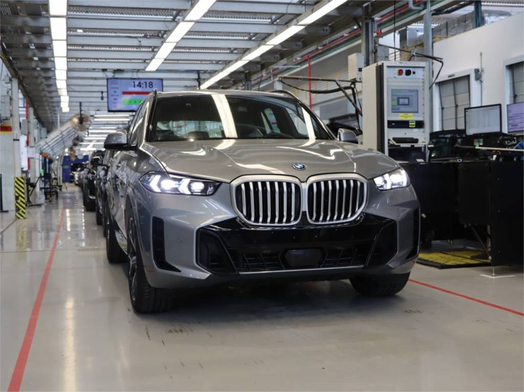 BMW X5 começa a ser produzido como o primeiro híbrido plug-in nacional