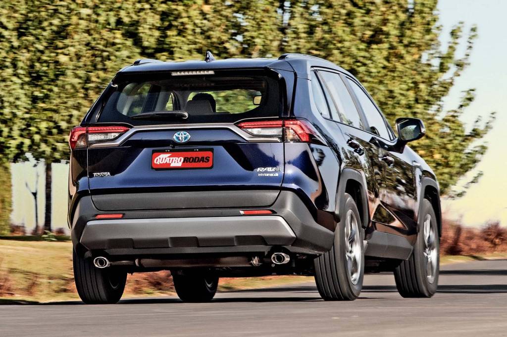 Automóvel RAV4 2020, da Toyota, durante teste feito pela Quatro Rodas. Automóvel RAV4 2020, da Toyota, durante teste feito pela Quatro Rodas.