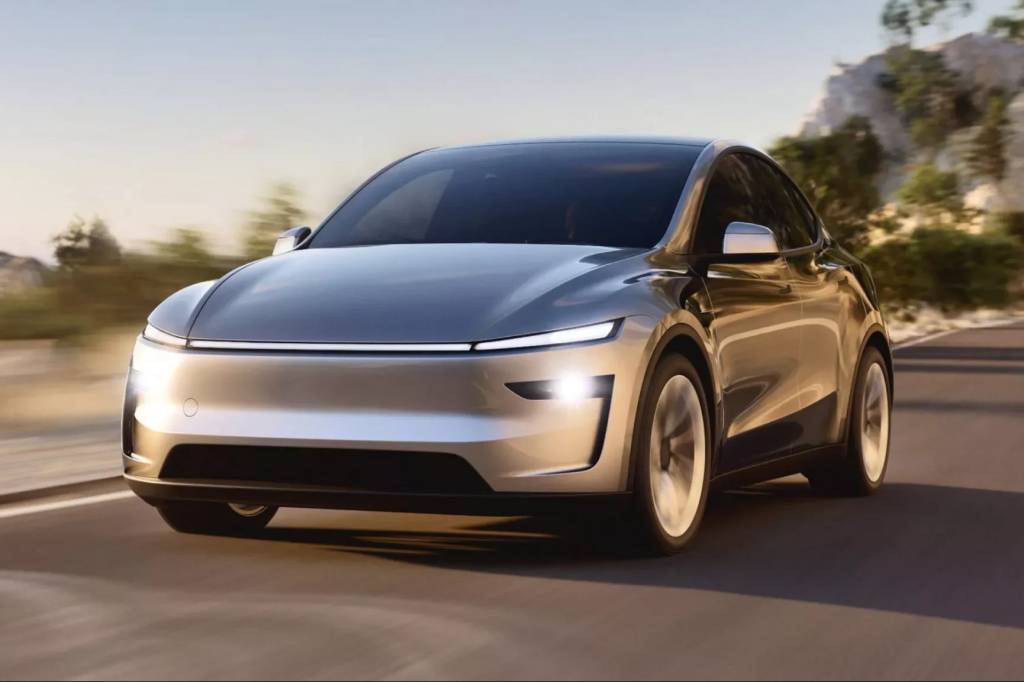 2025-Tesla-Model-Y-Juniper-1-2048x1152