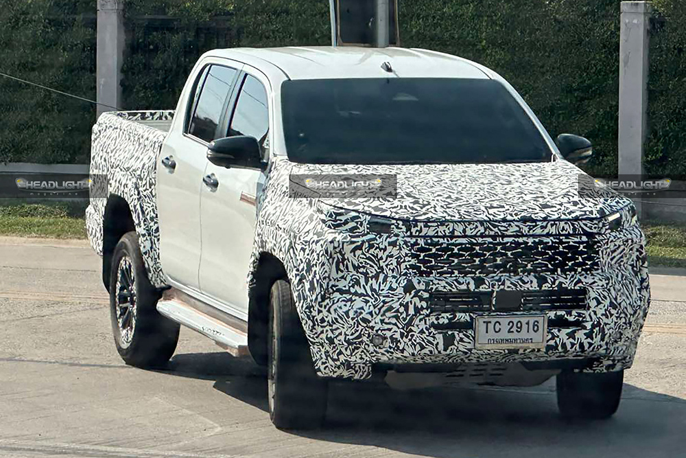 Nova Toyota Hilux 2026 aparece em testes e será revelada no 2º semestre