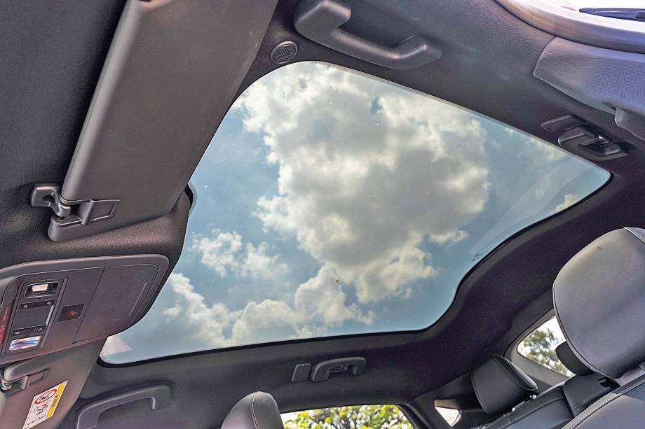 Este é o maior teto panorâmico de todos os carros da Ford Este é o maior teto panorâmico de todos os carros da Ford