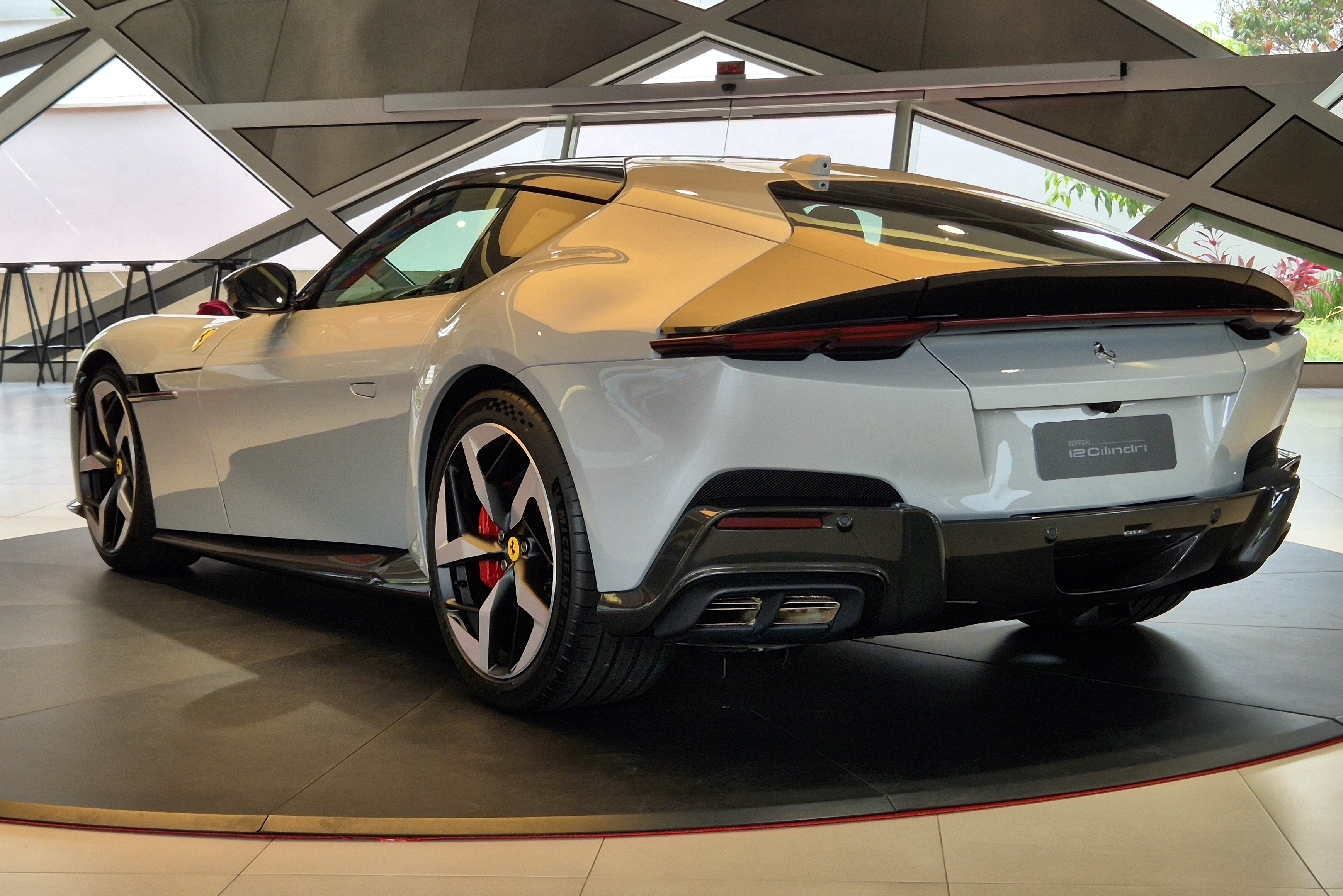 Ferrari 12Cilindri