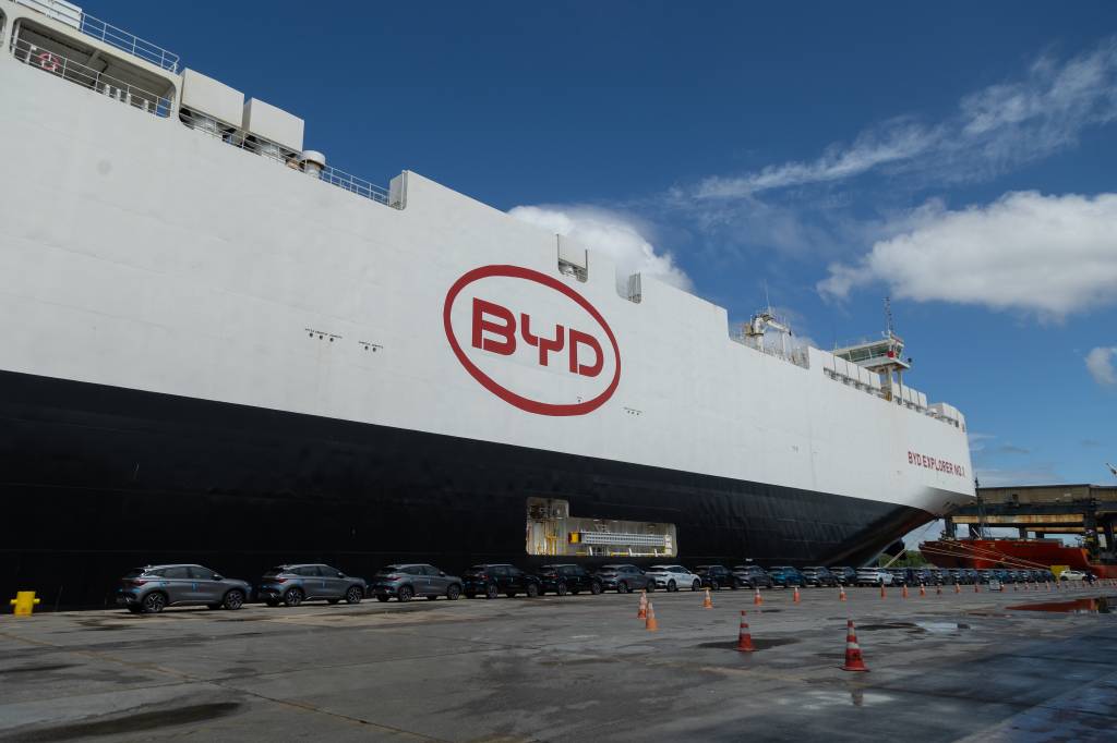 BYD volta a formar estoque no Brasil e Anfavea defende aumento de impostos
