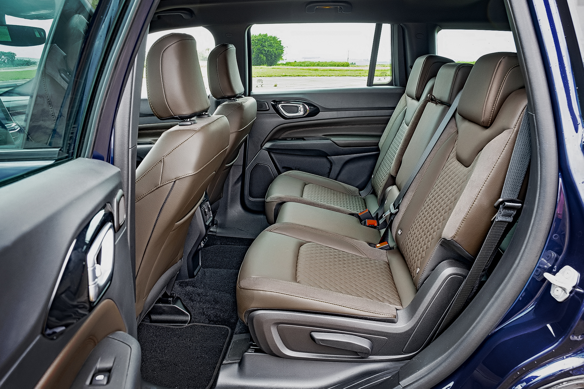 Jeep Commander
