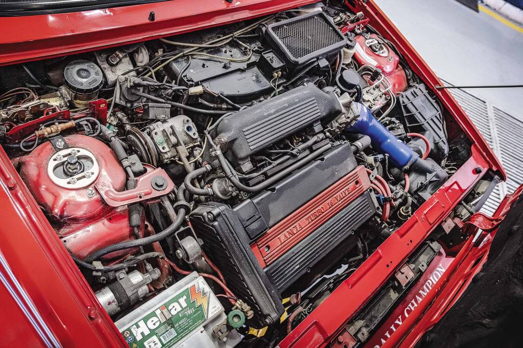 LANCIA DELTA INTEGRALE LANCIA DELTA INTEGRALE