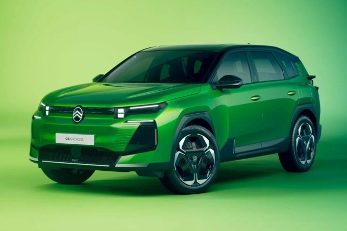 2025-Citroen-C5-Aircross-3-1-2048×1152