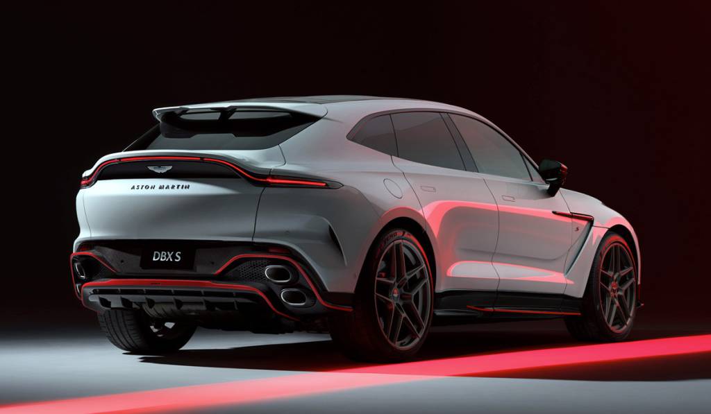 Aston Martin DBX S (1) Aston Martin DBX S