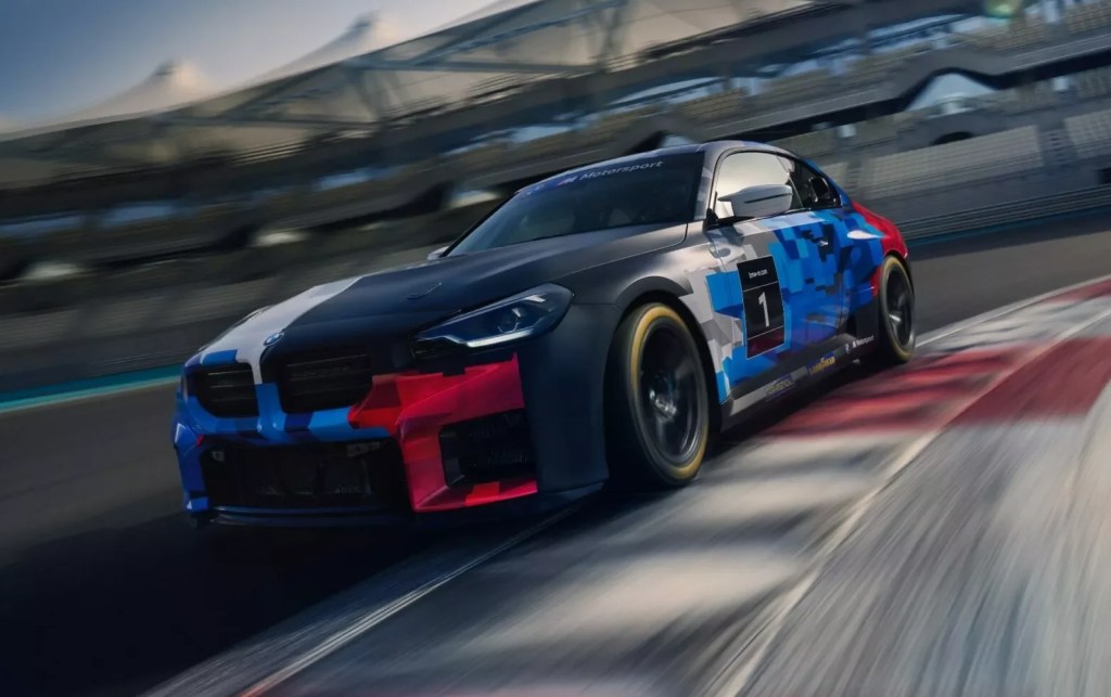 BMW M2 Racing é carro de pista ‘barato’ com quatro cilindros turbo