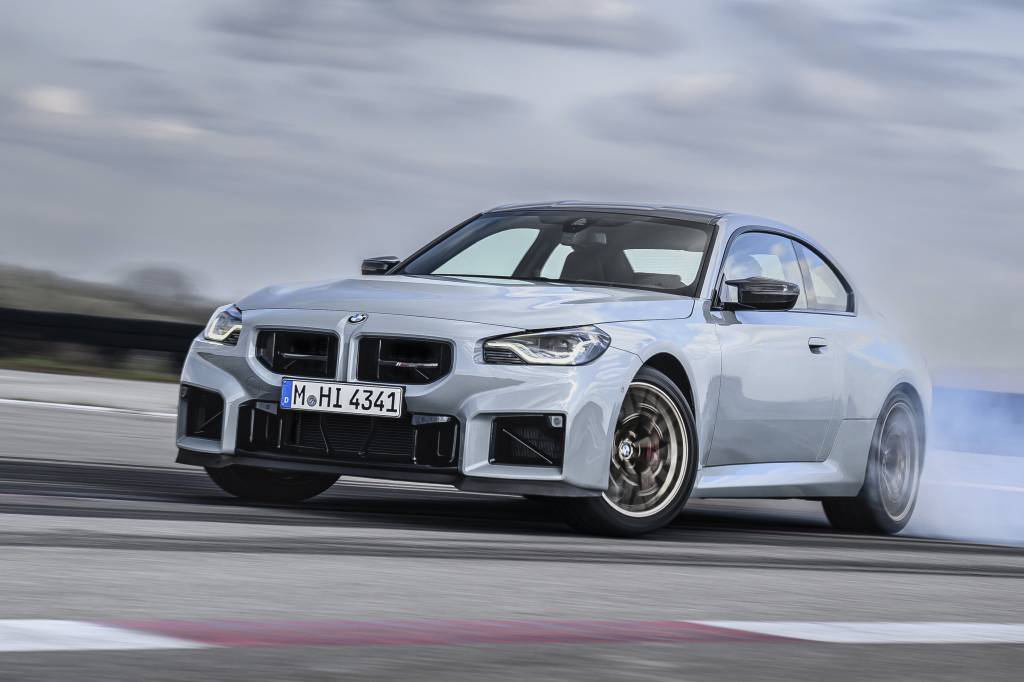 BMW revela novo M2 CS mais rápido e leve, e tão potente quanto o M3