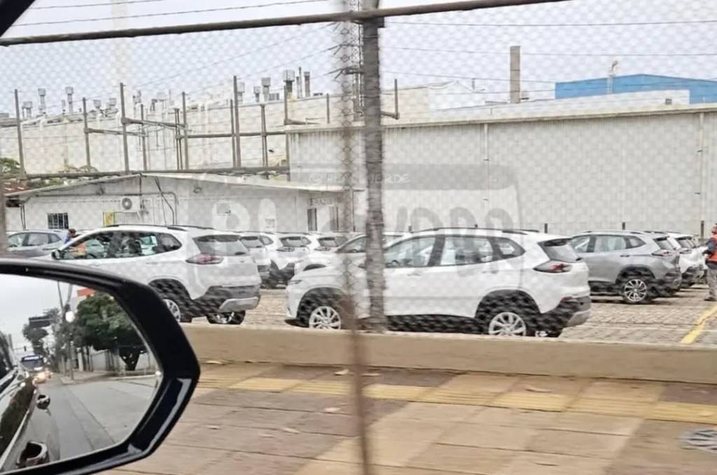 Chevrolet Tracker 2026 sem camuflagem Chevrolet Tracker 2026 sem camuflagem