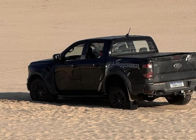 A Raptor voadora após o pouso A Raptor voadora após o pouso