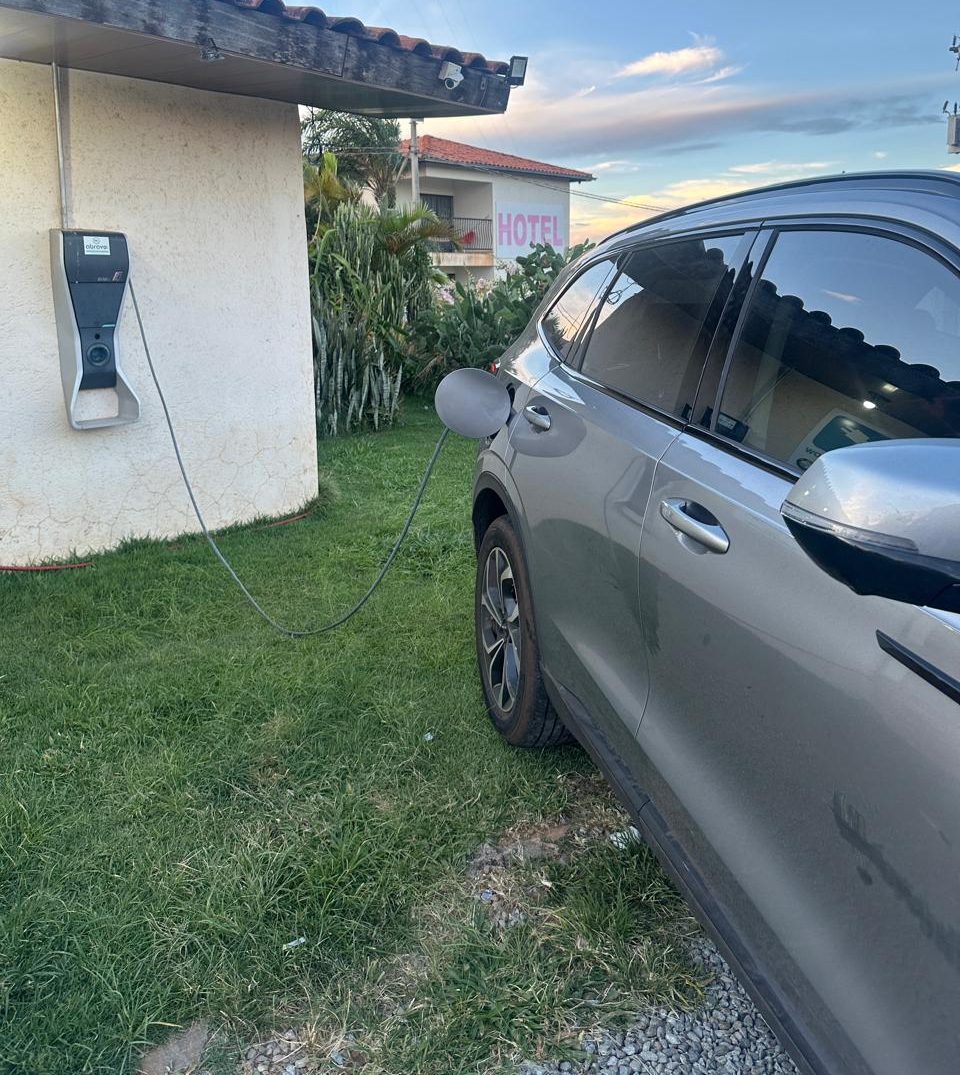 HAVAL H6 carregando