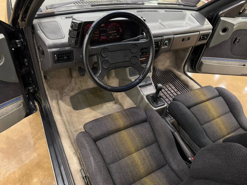 VW Gol GTI 1991 370 mil