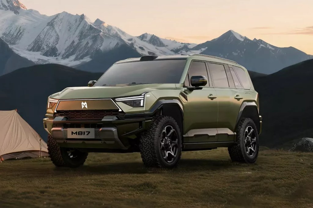 Dongfeng M817 tem 924 cv e vendeu quase 10.000 unidades em apenas um dia