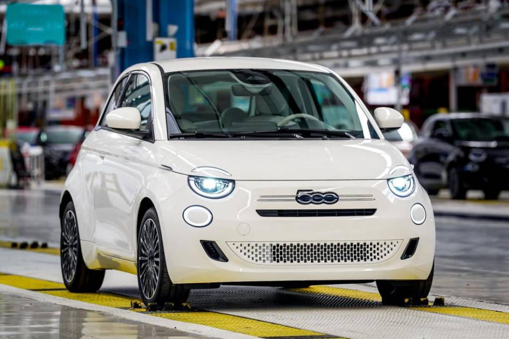 fiat-500-hybride-HD-2025-07_0 fiat-500-hybrid