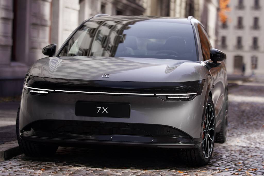 Zeekr 7X é elétrico com quase 650 cv e chega por menos de R$ 450.000