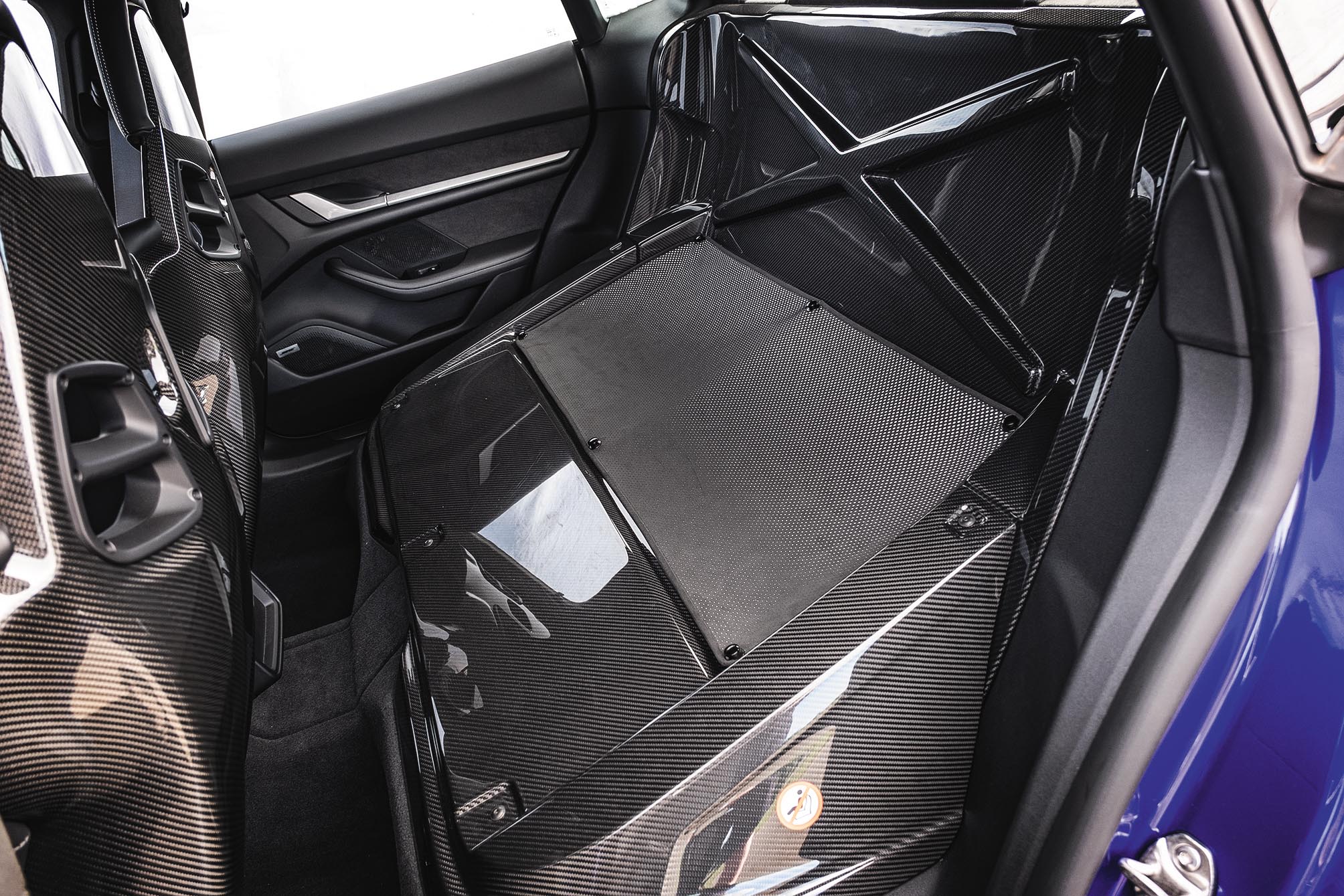 POrsche Taycan turbo gt