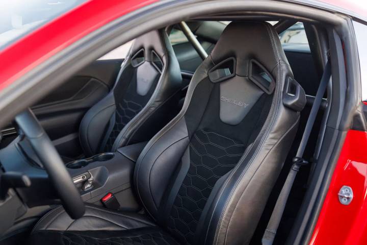 Shelby transforma Mustang Dark Horse em Super Snake-R com 861 cv