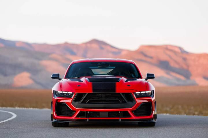 Shelby transforma Mustang Dark Horse em Super Snake-R com 861 cv