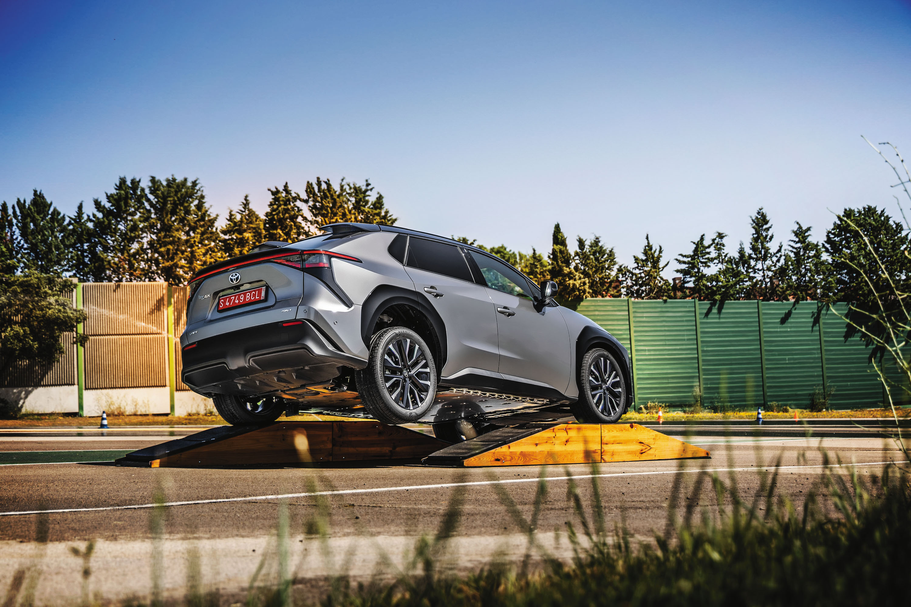 Toyota bZ4X: como anda o SUV elétrico que pode ser lançado no Brasil