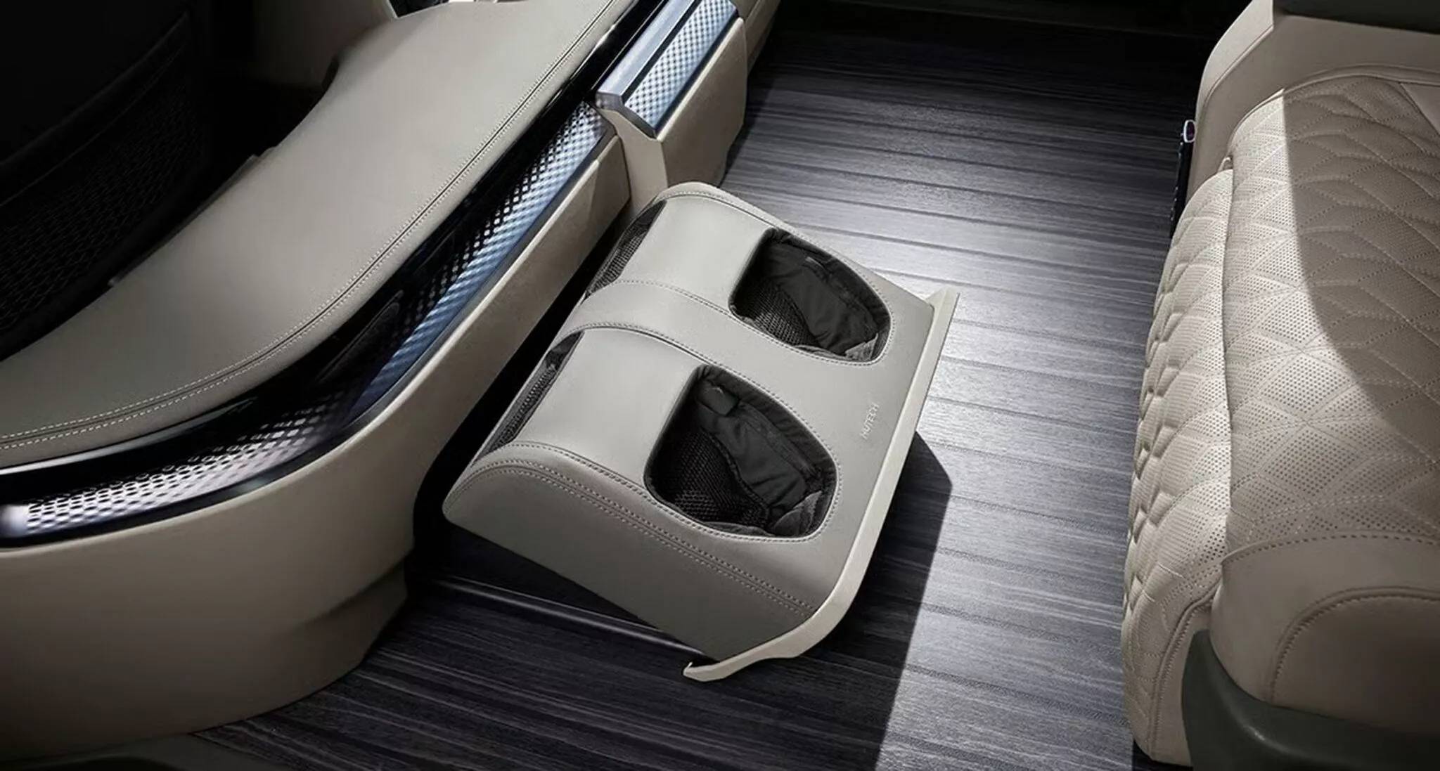2026-Kia-Canival-Hi-Limousine-Korea-15-2048×1097 2026-Kia-Canival-Hi-Limousine-Korea-8-2048x1081