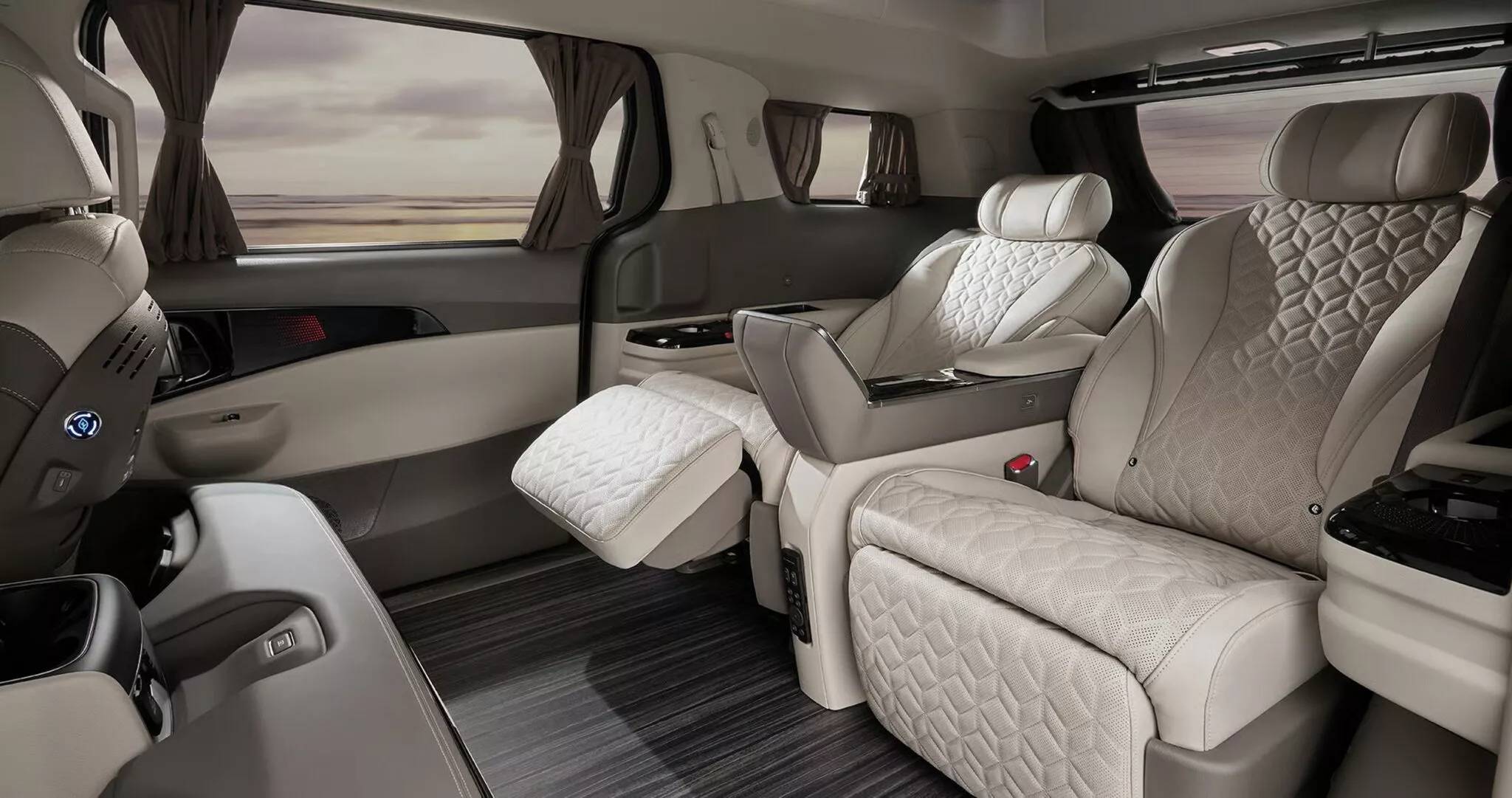 2026-Kia-Canival-Hi-Limousine-Korea-9-2048×1081 2026-Kia-Canival-Hi-Limousine-Korea-8-2048x1081