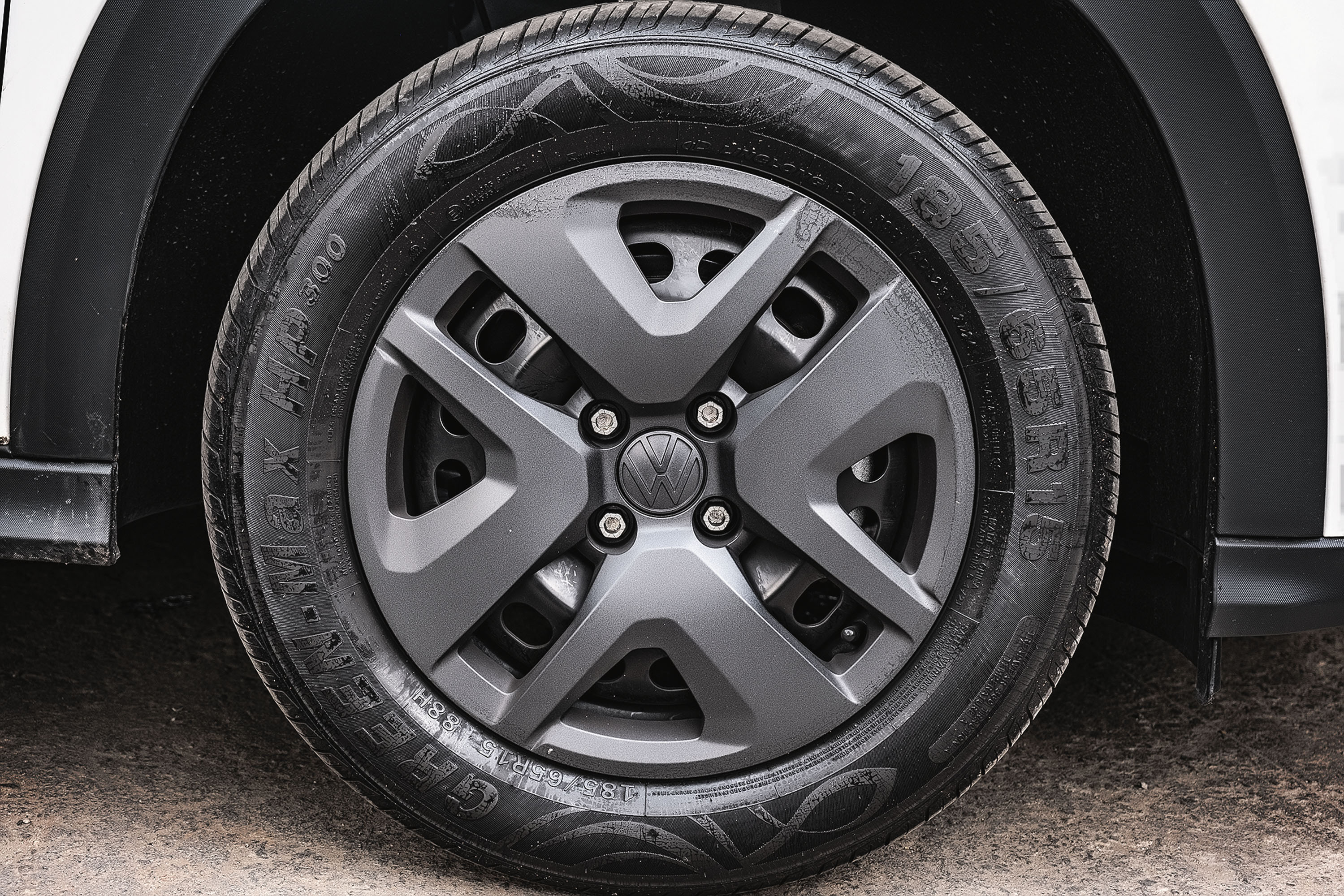 VW tera x FIAT pulse