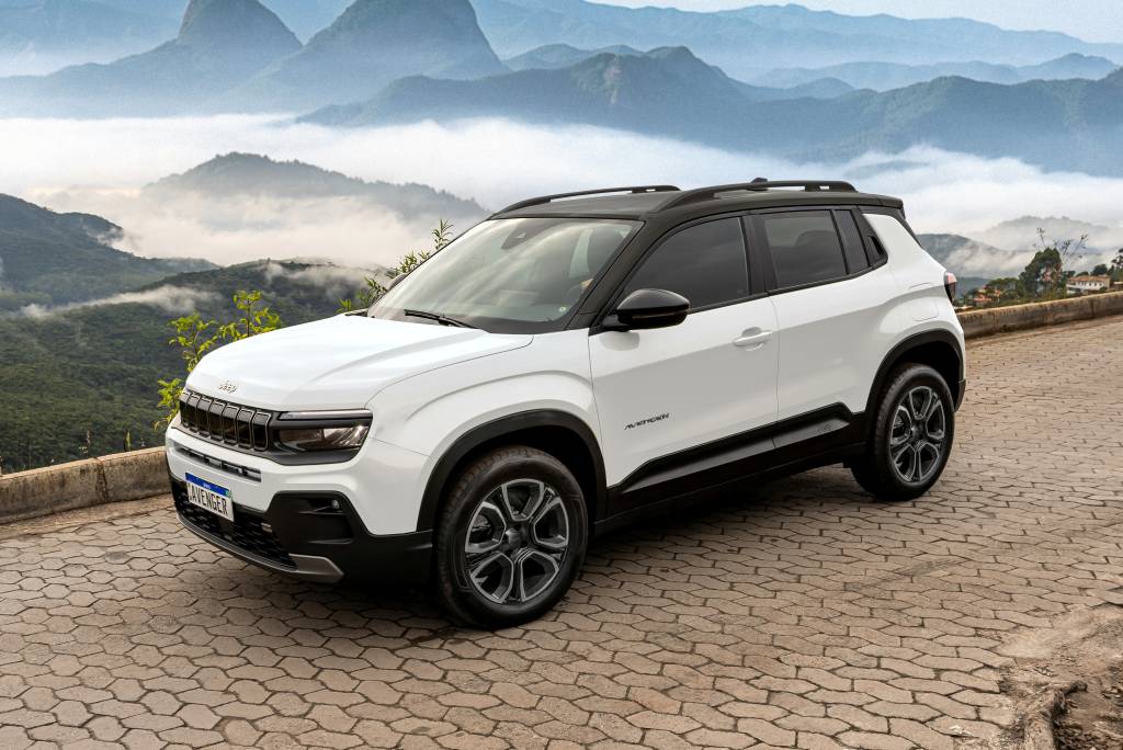 Jeep Avenger 2026 será fabricado no Brasil junto com C3 e Aircross