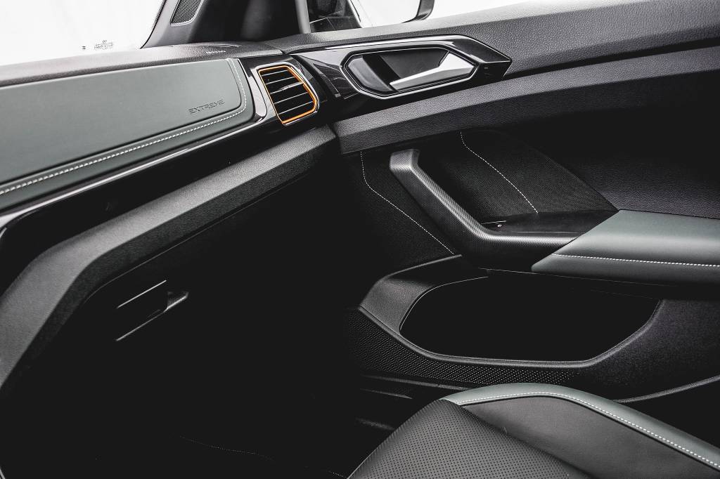 2FLP1426 VW T-Cross Extreme