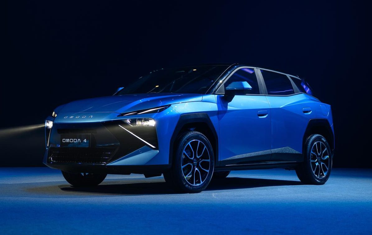Omoda 4